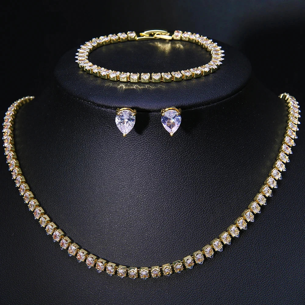 Sparkling Jewelry Set: Necklace, Earrings and Bracelet