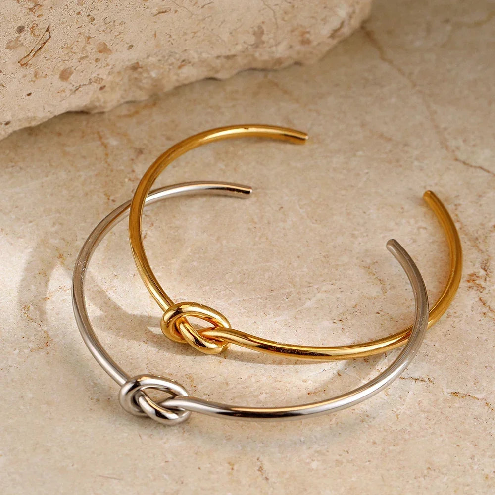 Gold-Silver Thread Knot Bracelet