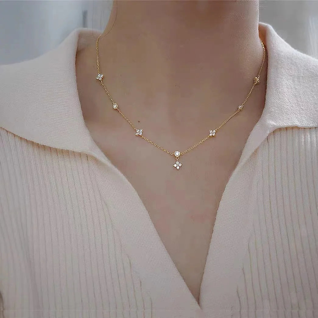 Delicate Sparkling Necklace