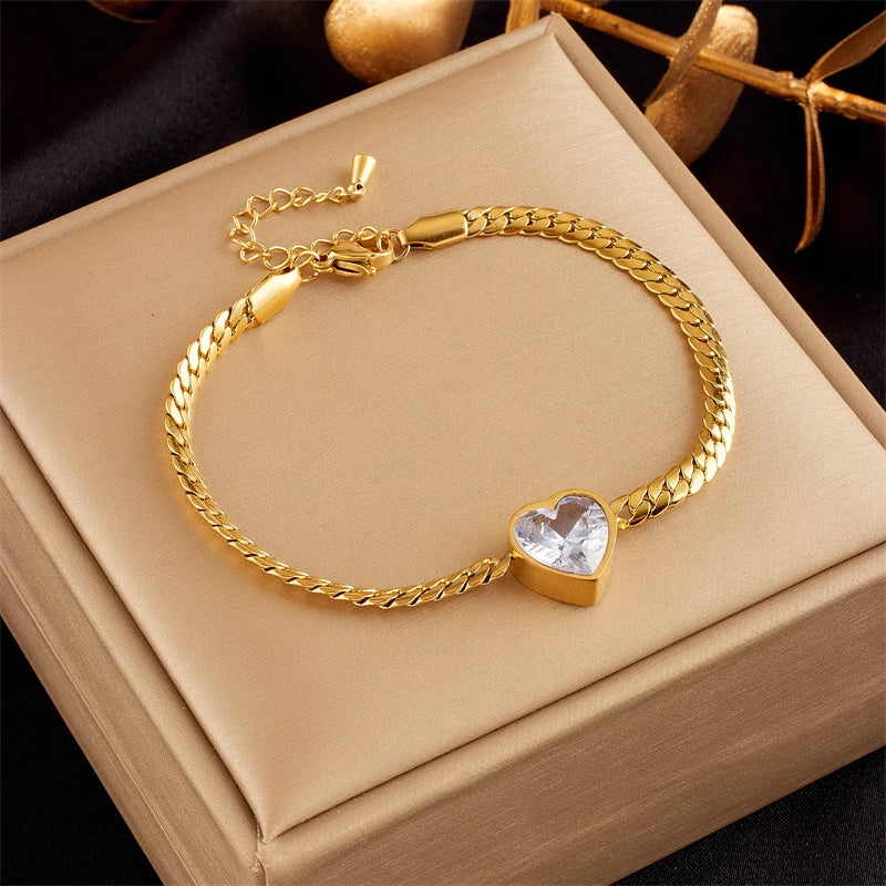 Delicate Gold Jewelry Set: Necklace & Bracelet