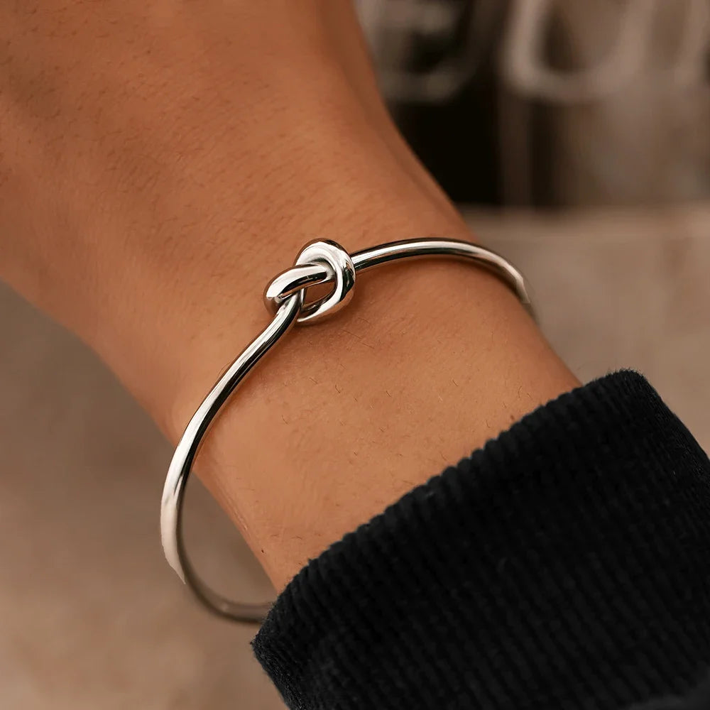 Gold-Silver Thread Knot Bracelet