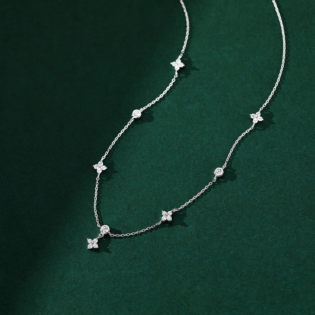 Delicate Sparkling Necklace